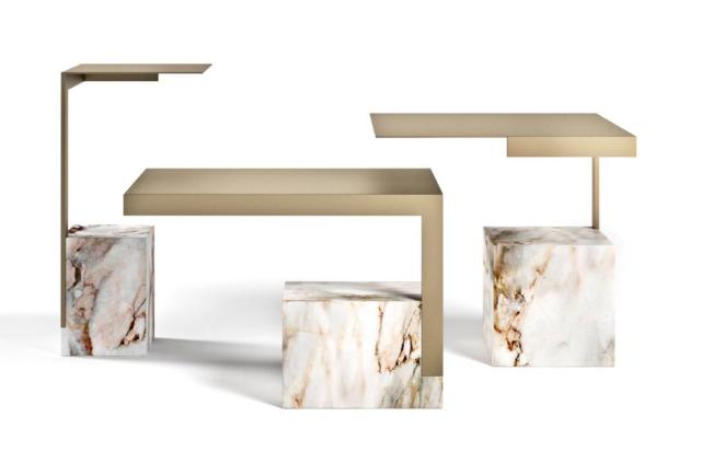 Tag coffe table della linea Glamour Collection di Formitalia Luxury Group, design Dainelli Studio, è il tavolino reso originale dalla forma insolito: la base è in marmo bianco su cui si inserisce il supporto in metallo nella finitura oro champagne satinato. Misura L 50 x P 50 x H 44 cm e L 30 x P 30 x H 50 cm. www.formitalia.it Tag coffe table della linea Glamour Collection di Formitalia Luxury Group, design Dainelli Studio, è il tavolino reso originale dalla forma insolito: la base è in marmo bianco su cui si inserisce il supporto in metallo nella finitura oro champagne satinato. Misura L 50 x P 50 x H 44 cm e L 30 x P 30 x H 50 cm. www.formitalia.it