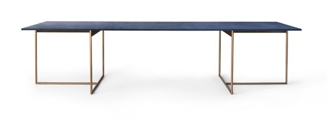 Alamo di Lema, design David Lopez Quincoces, è il grande tavolo con un design essenziale che si ispira ai modelli degli Anni Quaranta: il piano effetto seminato si appoggia su un'esile struttura in metallo nella finitura bronzo patinato. Il piano, proposto in quattro dimensioni, è realizzato in stratificato di alluminio con un'esclusiva finitura materica composta di resina, polvere di marmo pigmentata e scaglie di metalli nobili; è disponibile in tre varianti: Blu Lapislazzuli, Verde Malachite e Nero Belgian Blue. www.lemamobili.com Alamo di Lema, design David Lopez Quincoces, è il grande tavolo con un design essenziale che si ispira ai modelli degli Anni Quaranta: il piano effetto seminato si appoggia su un'esile struttura in metallo nella finitura bronzo patinato. Il piano, proposto in quattro dimensioni, è realizzato in stratificato di alluminio con un'esclusiva finitura materica composta di resina, polvere di marmo pigmentata e scaglie di metalli nobili; è disponibile in tre varianti: Blu Lapislazzuli, Verde Malachite e Nero Belgian Blue. www.lemamobili.com