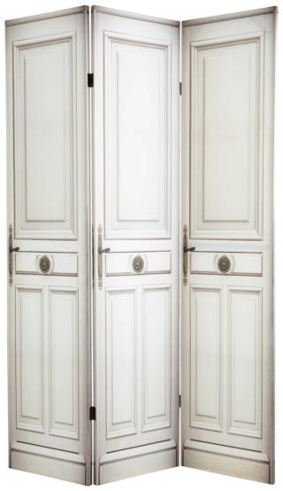 Paravento Door to Door di Maison du Monde. In abete stampato (fronte e retro) ad effetto effetto trompe-l’oeil. Misura 120 x H 180 cm, prezzo 69,99 euro. www.maisondumonde.com Paravento Door to Door di Maison du Monde. In abete stampato (fronte e retro) ad effetto effetto trompe-l’oeil. Misura 120 x H 180 cm, prezzo 69,99 euro. www.maisondumonde.com
