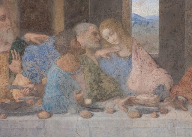 Leonardo ha dipinto l’Ultima Cena su una parete nel Refettorio del convento di Santa Maria delle Grazie per volere di Ludovico il Moro, in un arco di tempo che va dal 1494 al 1497. Nel corso dei secoli si sono susseguiti molti restauri e nel 1999, dopo oltre vent’anni di lavoro, si è concluso l’ultimo intervento conservativo che, grazie alla rimozione di tante ridipinture, ha riportato in luce quanto restava delle stesure originali. Leonardo ha dipinto l’Ultima Cena su una parete nel Refettorio del convento di Santa Maria delle Grazie per volere di Ludovico il Moro, in un arco di tempo che va dal 1494 al 1497. Nel corso dei secoli si sono susseguiti molti restauri e nel 1999, dopo oltre vent’anni di lavoro, si è concluso l’ultimo intervento conservativo che, grazie alla rimozione di tante ridipinture, ha riportato in luce quanto restava delle stesure originali.