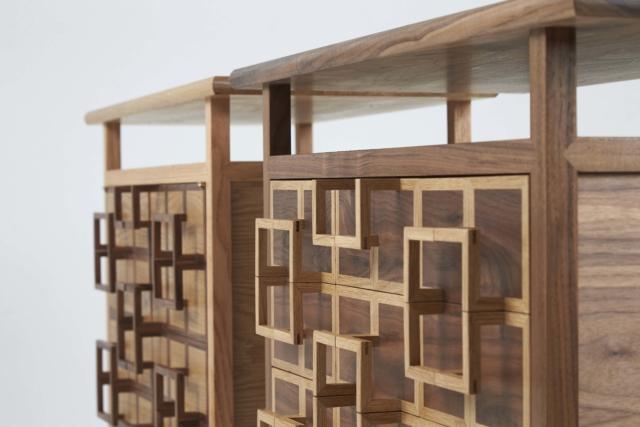 Construction of Space, credenza realizzata dall’artista LEE Jae-young in legno di noce e quercia bianca Construction of Space, credenza realizzata dall’artista LEE Jae-young in legno di noce e quercia bianca