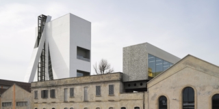 Fondazione Prada, si inaugura domani la nuova Torre di Koolhaas