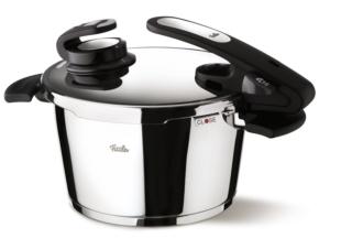 pentola a pressione Vitavit Edition di Fissler collegata al dispositivo Vitacontrol Digital pentola a pressione Vitavit Edition di Fissler collegata al dispositivo Vitacontrol Digital