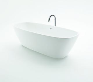 La vasca a libera installazione Normal di Agape (www.agapedesign.it) misura 170,5 x P 72 x H 50,5 cm e pesa 76 Kg. È in Cristalplant® biobased bianco o bicolor. Prezzo da rivenditore.