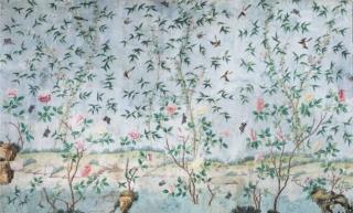 Giardino Segreto, coll. Silk Way di WallPepper® (www.wallpepper.it), decorata da un delicato disegno di ispirazione orientale, è realizzata con fibre tessili e cellulosa; costa 108 euro/mq (il rotolo è largo 57 cm). Giardino Segreto, coll. Silk Way di WallPepper® (www.wallpepper.it), decorata da un delicato disegno di ispirazione orientale, è realizzata con fibre tessili e cellulosa; costa 108 euro/mq (il rotolo è largo 57 cm).