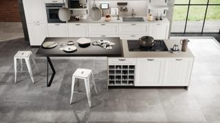 cucina con bancone snack laccato opaco brunico Frida di Arredo3 cucina con bancone snack laccato opaco brunico Frida di Arredo3