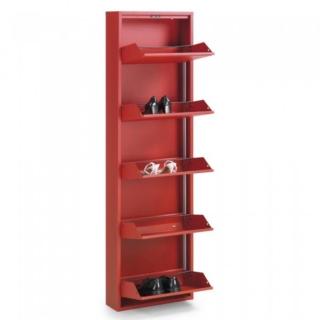 Bogotà 15 di Kave Home è la scarpiera con cinque ante interamente realizzata in metallo rosso che la trasforma in un pezzo molto decorativo che può essere sistemato anche nel living. Misura L 50 x P 15 x H 169 cm e costa 147 euro. www.kavehome.com
Bogotà 15 di Kave Home è la scarpiera con cinque ante interamente realizzata in metallo rosso che la trasforma in un pezzo molto decorativo che può essere sistemato anche nel living. Misura L 50 x P 15 x H 169 cm e costa 147 euro. www.kavehome.com