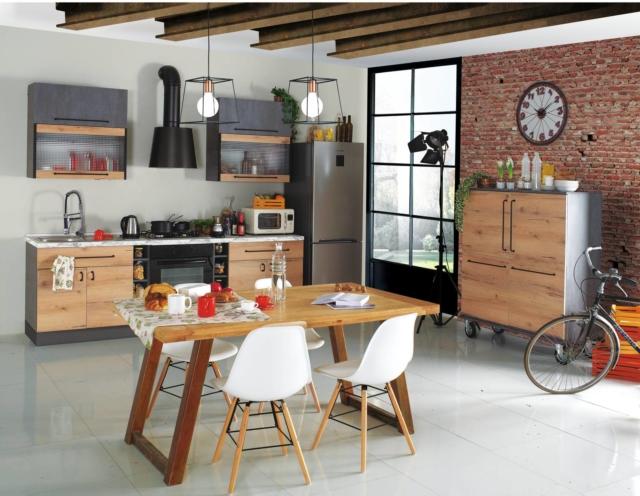 cucina con il frigorifero freestanding New York di Mercatone Uno cucina con il frigorifero freestanding New York di Mercatone Uno