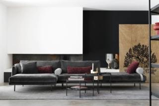 Divano Mies con tanti accessori per presonalizzarlo