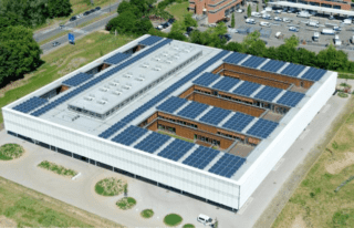 AGC_AgcGlassBuilding -640x427 AGC_AgcGlassBuilding -640x427