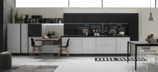 cucina Eva di Arrex con i pensili Loft Soft e altri dettagli neri black cucina Eva di Arrex con i pensili Loft Soft e altri dettagli neri black