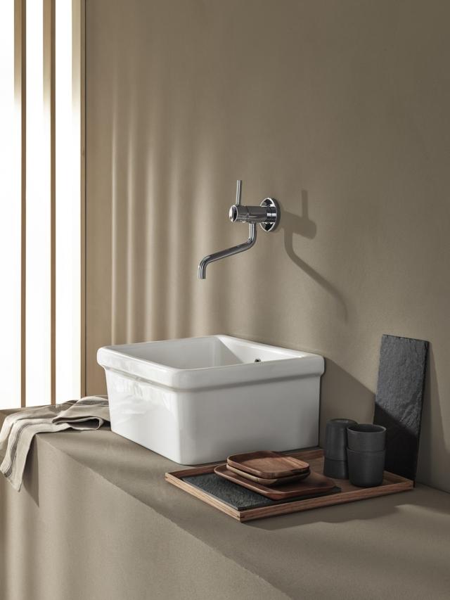 lavabo Ruscello 60 della collezione Variform di Pozzi Ginori in ceramica bianca lavabo Ruscello 60 della collezione Variform di Pozzi Ginori in ceramica bianca