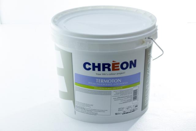 TERMOTON Q077401 è una pittura allacqua bianca per interni, a base di resine acriliche in emulsione, contenente delle microparticelle cave che alleggeriscono il prodotto, diminuendo sensibilmente la dispersione termica del manufatto sul quale viene applicata. Per questo motivo TERMOTON Q077401, applicato su superfici soggette a fenomeni di condense, previene la formazione di muffe. Laspetto è di una superficie porosa e calda al tatto e di opacità assoluta. TERMOTON Q077401 è una pittura allacqua bianca per interni, a base di resine acriliche in emulsione, contenente delle microparticelle cave che alleggeriscono il prodotto, diminuendo sensibilmente la dispersione termica del manufatto sul quale viene applicata. Per questo motivo TERMOTON Q077401, applicato su superfici soggette a fenomeni di condense, previene la formazione di muffe. Laspetto è di una superficie porosa e calda al tatto e di opacità assoluta.