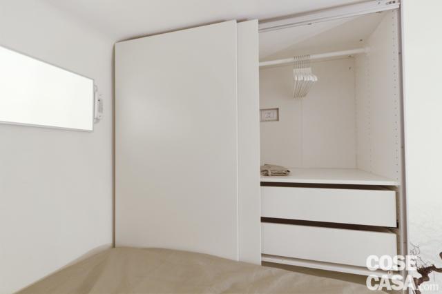 armadio in quota nella mini casa di 18 mq armadio in quota nella mini casa di 18 mq