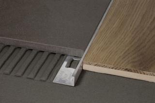 Profili per pavimenti di pari livello - Cerfix® Proangle Profili per pavimenti di pari livello - Cerfix® Proangle