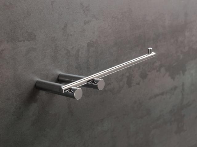 portarotolo HS11 della collezione Hashi di Stilhaus dalle linee moderne portarotolo HS11 della collezione Hashi di Stilhaus dalle linee moderne