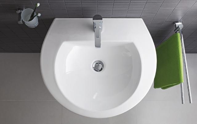 lavabo a parete Darling New di Duravit in ceramica bianca lucida con troppopieno tondeggiante lavabo a parete Darling New di Duravit in ceramica bianca lucida con troppopieno tondeggiante