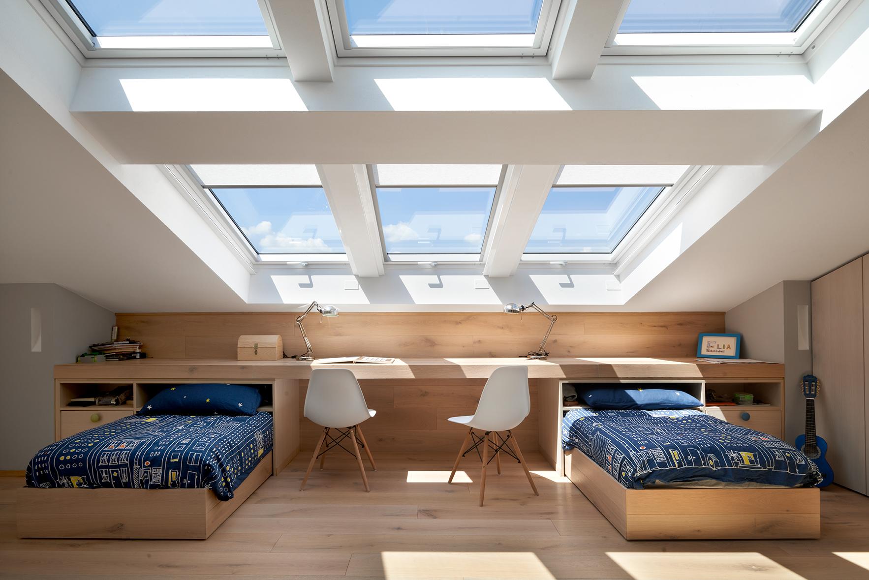 Finestre per tetti: una promozione velux da non perdere cose di casa Lucernari per tetti in legno