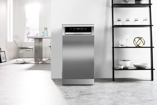 Whirlpool lavastoviglie slim Whirlpool lavastoviglie slim