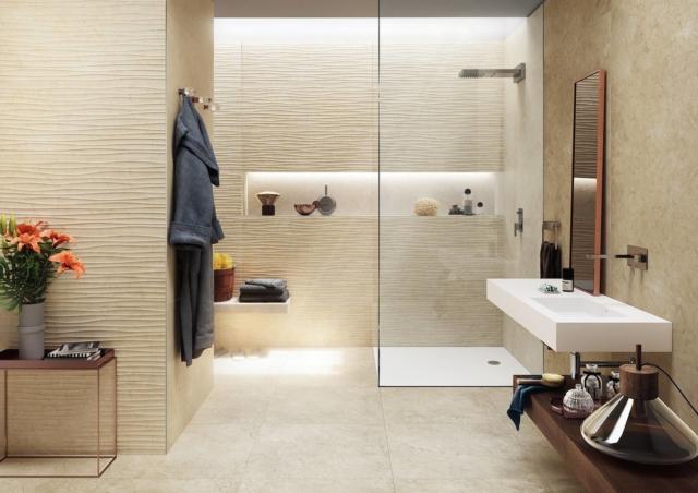 collezione di piastrelle per il bagno che si ispira ai marmi Marfil, in color crema VENDOME di Iperceramica collezione di piastrelle per il bagno che si ispira ai marmi Marfil, in color crema VENDOME di Iperceramica