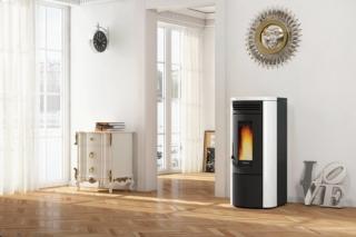 termostufa Costanza di LaNordica-Extraflame ermetica classe A+ termostufa Costanza di LaNordica-Extraflame ermetica classe A+
