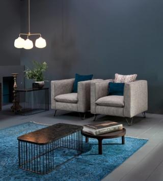 Rodi di Twils è il tavolino con struttura in metallo verniciato e piano in legno o marmo (quello in foto ha il piano in legno.) Le misure sono L 80 cm x P 40 x H 53. Il prezzo è a partire da 768 euro iva inclusa. www.twilslounge.it Rodi di Twils è il tavolino con struttura in metallo verniciato e piano in legno o marmo (quello in foto ha il piano in legno.) Le misure sono L 80 cm x P 40 x H 53. Il prezzo è a partire da 768 euro iva inclusa. www.twilslounge.it