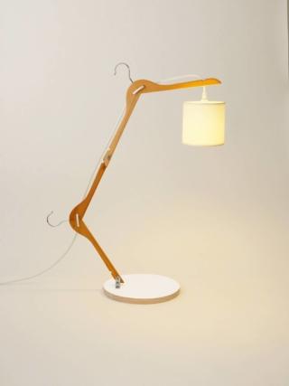 lampada fai da te Un_ora un oggetto - LAMPADA - credits Pierre Lota