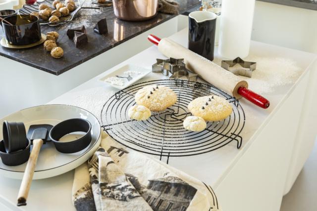 In "Aspettando Babbo Natale” superficie Silestone® Calacatta Classic In "Aspettando Babbo Natale” superficie Silestone® Calacatta Classic
