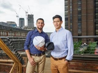 James Dyson Award: O-Wind Turbine di Nicolas Orellana e Yaseen Noorani (Lancaster University), turbina eolica urbana. James Dyson Award: O-Wind Turbine di Nicolas Orellana e Yaseen Noorani (Lancaster University), turbina eolica urbana.