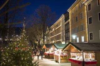 bancarelle mercatino di Natale di Brunico Terzo Avvento bancarelle mercatino di Natale di Brunico Terzo Avvento