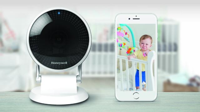 Honeywell Security Camera Lyric C2 Wi-Fi Honeywell Security Camera Lyric C2 Wi-Fi