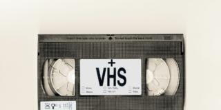 VHS + video/animazione/televisione e/o indipendenza/addestramento tecnico/controllo produttivo 1995/2000 VHS + video/animazione/televisione e/o indipendenza/addestramento tecnico/controllo produttivo 1995/2000