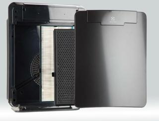 purificatore Oxygen EAP300 di Electrolux con sensore di luce purificatore Oxygen EAP300 di Electrolux con sensore di luce
