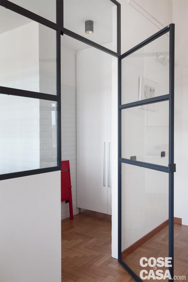 porta vetro della cucina nel box vetrato in 70 mq da bi a trilocale porta vetro della cucina nel box vetrato in 70 mq da bi a trilocale