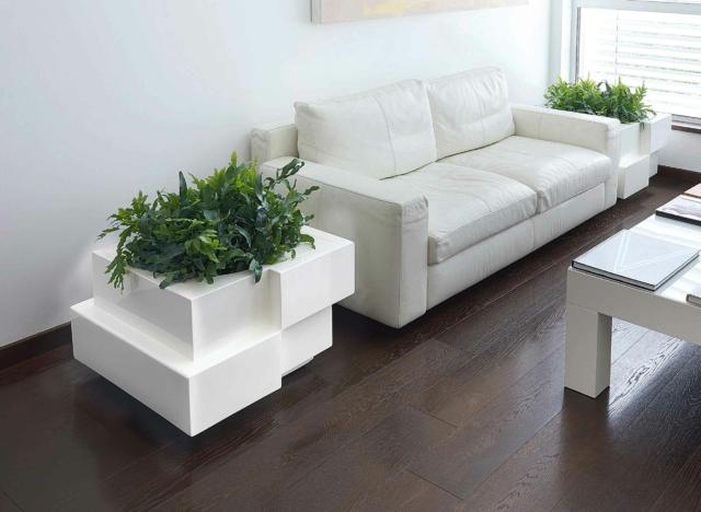Portavasi lineare bianco su ruote CUBIC YO DI SLIDE Portavasi lineare bianco su ruote CUBIC YO DI SLIDE