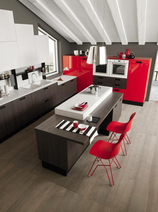 cucina con colonne basse Sand di Febal Casa - ante color rosso cucina con colonne basse Sand di Febal Casa - ante color rosso