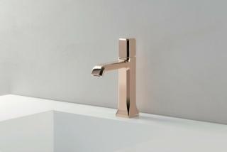 miscelatore monocomando it 220, disegnata da Busetti Garuti Redaelli colore per corpo e manopola oro rosa lucido Cristina Rubinetterie per Bagno Colorato miscelatore monocomando it 220, disegnata da Busetti Garuti Redaelli colore per corpo e manopola oro rosa lucido Cristina Rubinetterie per Bagno Colorato