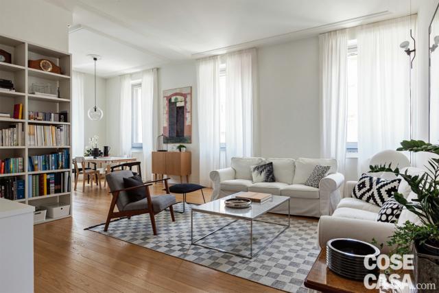 soggiorno, open space, zona conversazione, finestre, divani tradizionali, poltroncina, tappeto, pavimento in parquet soggiorno, open space, zona conversazione, finestre, divani tradizionali, poltroncina, tappeto, pavimento in parquet