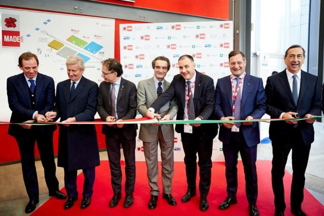 Entra nel vivo a Rho Fiera il dibattito sulla stringente necessità di sbloccare i cantieri per rilanciare l’edilizia e l’intera economia nazionale. Mettendo nel circuito economico i 25 miliardi previsti si genererebbe una crescita del PIL dell’1%. Entra nel vivo a Rho Fiera il dibattito sulla stringente necessità di sbloccare i cantieri per rilanciare l’edilizia e l’intera economia nazionale. Mettendo nel circuito economico i 25 miliardi previsti si genererebbe una crescita del PIL dell’1%.