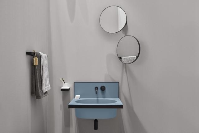 lavandino Elle Ovale, design Andrea Parisio e Giuseppe Pezzano, di Cielo finitura in pomice della gamma cromatica “Terre di Cielo” con struttura in bronzo spazzolato lavandino Elle Ovale, design Andrea Parisio e Giuseppe Pezzano, di Cielo finitura in pomice della gamma cromatica “Terre di Cielo” con struttura in bronzo spazzolato