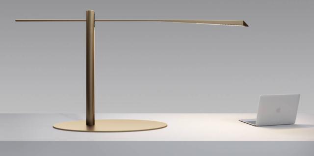 olev Flamingo lampada da tavolo euroluce 2019 olev Flamingo lampada da tavolo euroluce 2019