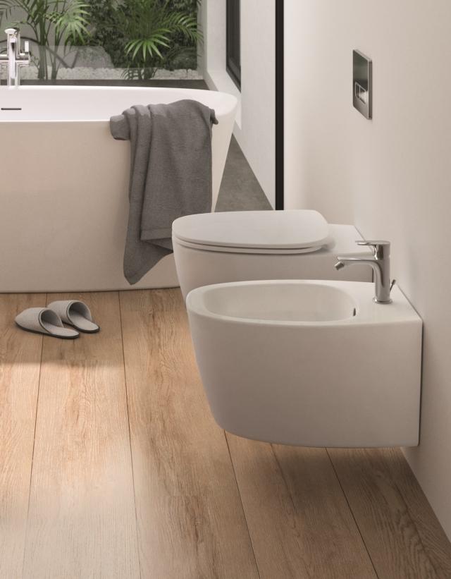 water e bidet sospesi della collezione Dea di Ideal Standard con finitura opaca water e bidet sospesi della collezione Dea di Ideal Standard con finitura opaca