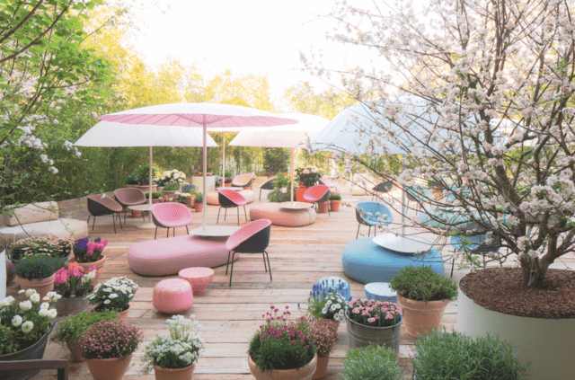 Fuorisalone 2019 - Spazio Paola Lenti - Poltrona Amable Fuorisalone 2019 - Spazio Paola Lenti - Poltrona Amable
