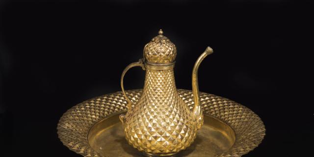 Goccia a goccia dal cielo cade la vita. Acqua, Islam e Arte Goccia a goccia dal cielo cade la vita. Acqua, Islam e Arte