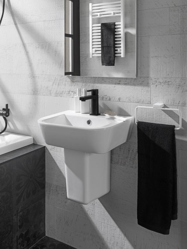 lavandino sospeso a semicolonna Urban C di Noken di Porcelanosa con troppopieno per bagno piccolo lavandino sospeso a semicolonna Urban C di Noken di Porcelanosa con troppopieno per bagno piccolo