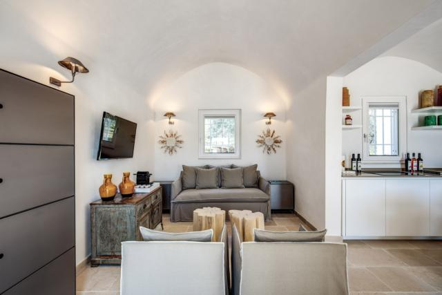 soggiorno casa di campagna a ostuni con recupero lamia e trullo soggiorno casa di campagna a ostuni con recupero lamia e trullo