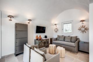SOGGIORNO casa di campagna a ostuni con recupero lamia e trullo