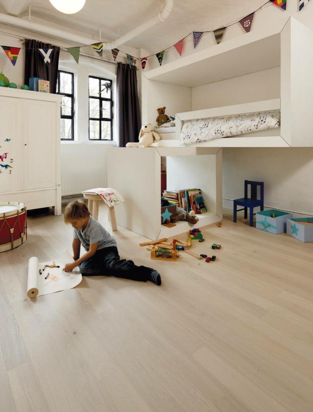 parquet a 2 strati cleverpark di bauwerk in rovere color farina parquet a 2 strati cleverpark di bauwerk in rovere color farina