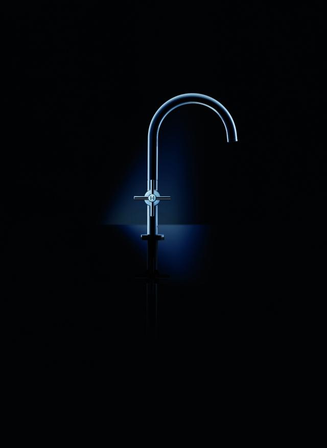 batteria monoforo per lavabo Atrio di Grohe prende ispirazione dal cerchio, le forme cilindriche mantengono sempre lo stesso diametro, mentre la bocca forma un perfetto semicerchio batteria monoforo per lavabo Atrio di Grohe prende ispirazione dal cerchio, le forme cilindriche mantengono sempre lo stesso diametro, mentre la bocca forma un perfetto semicerchio