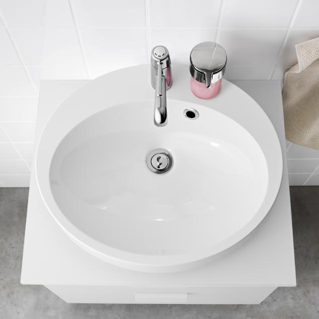 lavabo da appoggio BETINGEN di Ikea che presenta una superficie bianca, lucida e resistente ai graffi. lavabo da appoggio BETINGEN di Ikea che presenta una superficie bianca, lucida e resistente ai graffi.